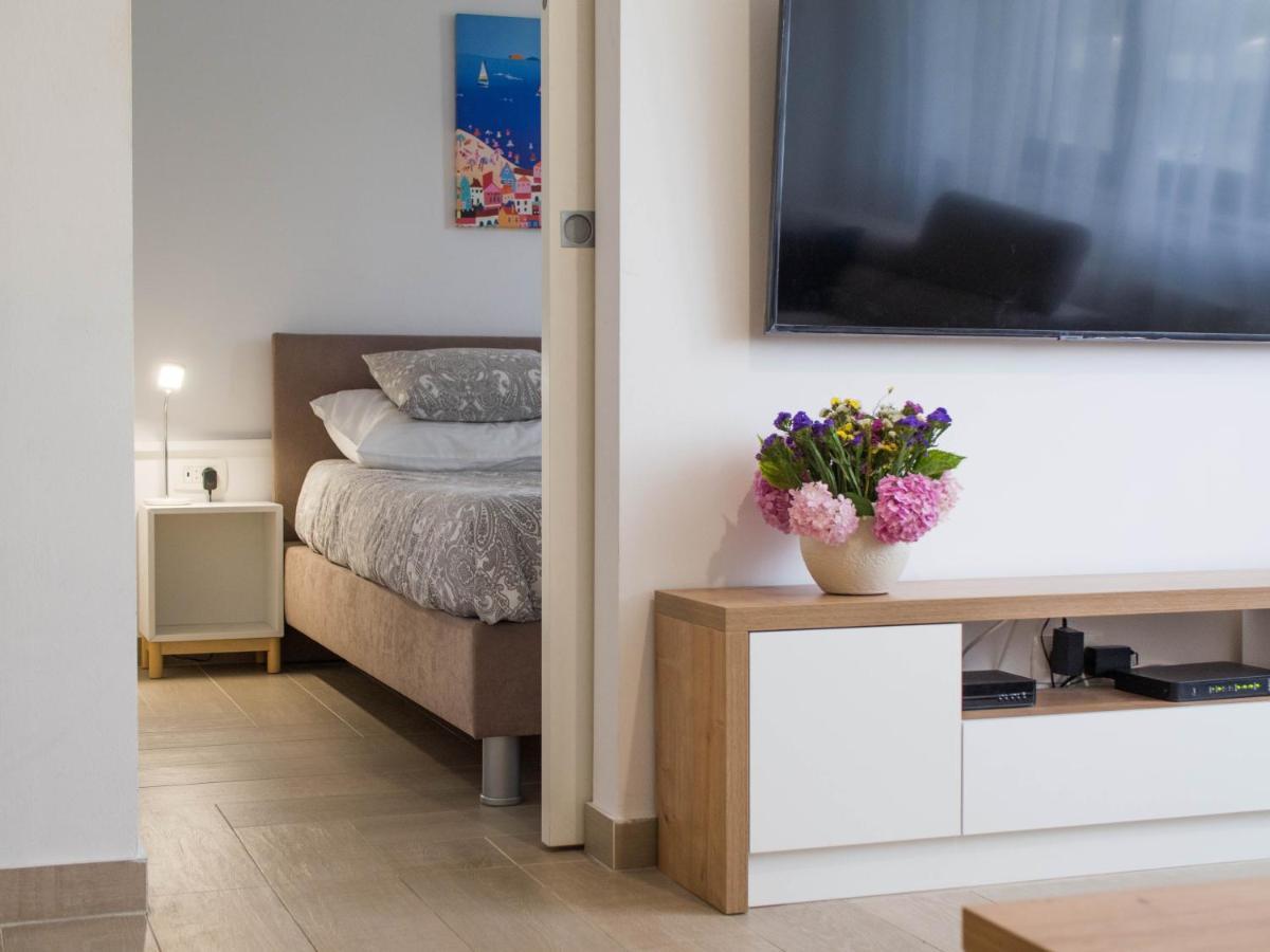 Apartman Adeari Zagreb Bagian luar foto