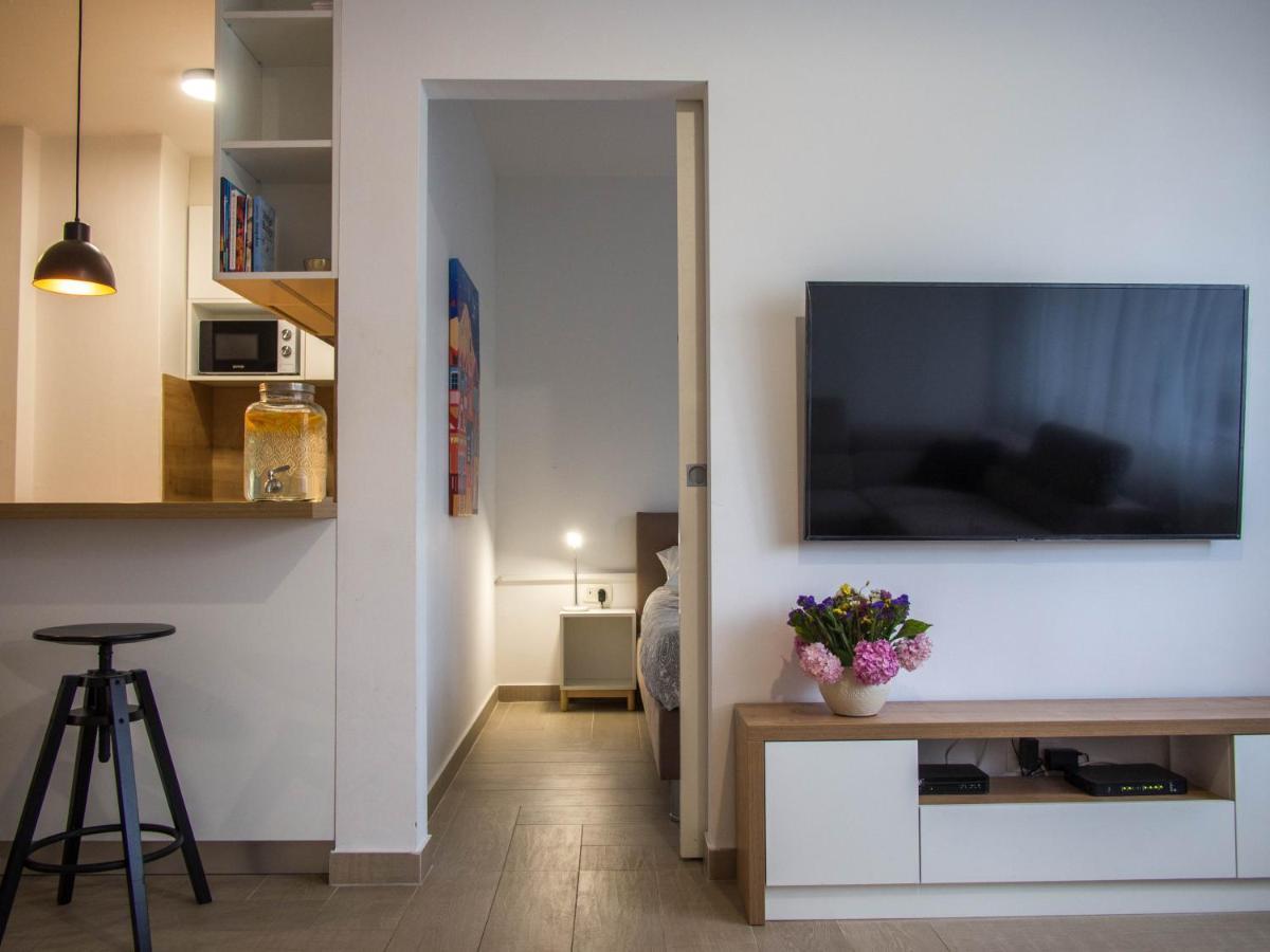 Apartman Adeari Zagreb Bagian luar foto